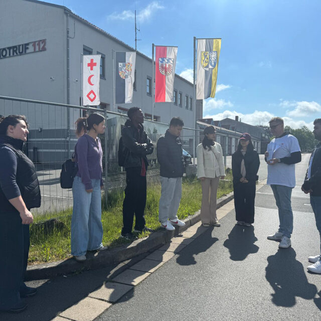 Expedition Notruf 112: Care & Career besucht die Integrierte Leitstelle und den Rettungsdienst