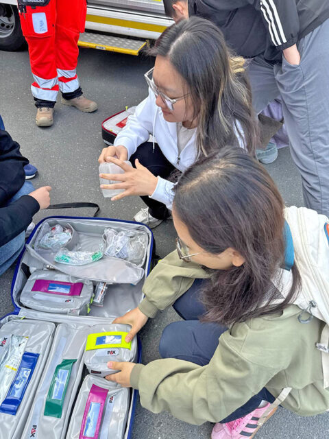Expedition Notruf 112: Care & Career besucht die Integrierte Leitstelle und den Rettungsdienst